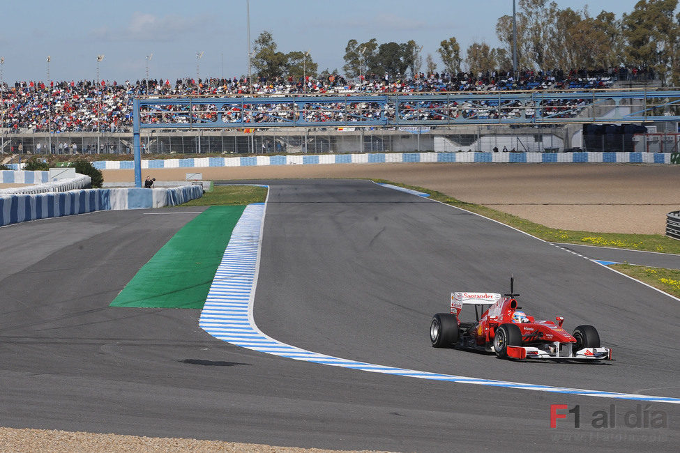 La afición española llena las gradas de Jerez