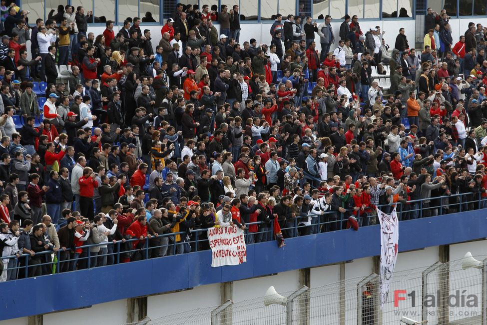 La afición abarrota las gradas