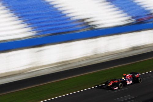 Gradas vacías ante Buemi