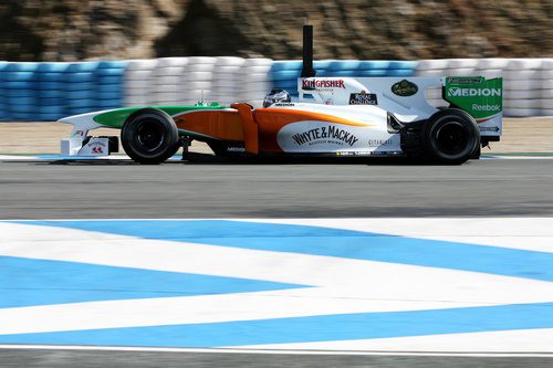 Sutil rueda en seco con el Force India