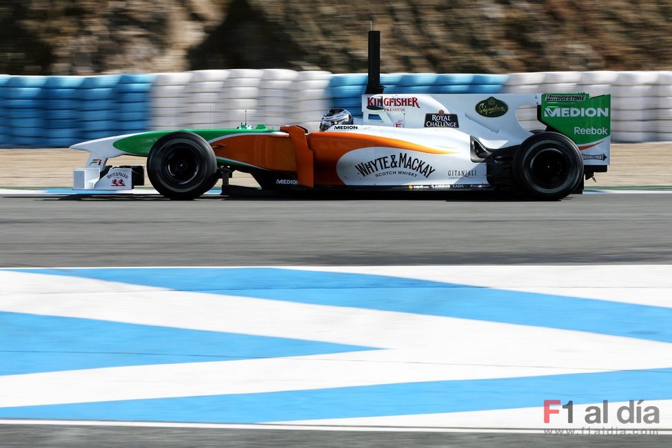 Sutil rueda en seco con el Force India