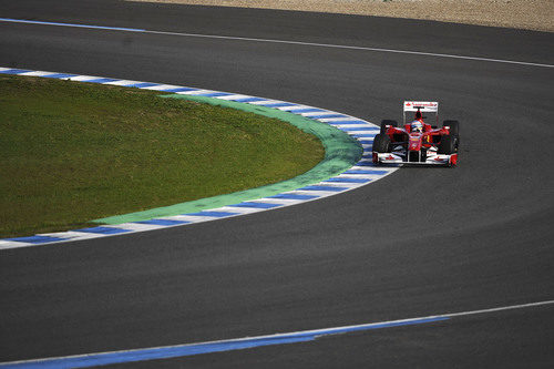 El asfalto todo para Fernando