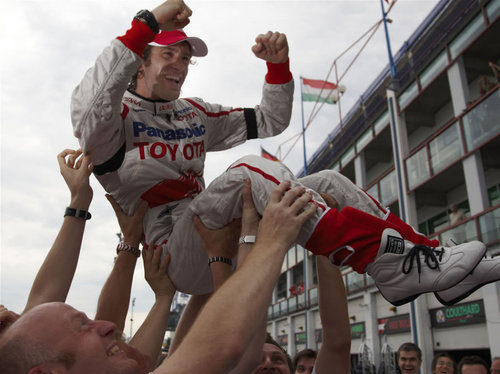 Trulli celebra su tercer puesto