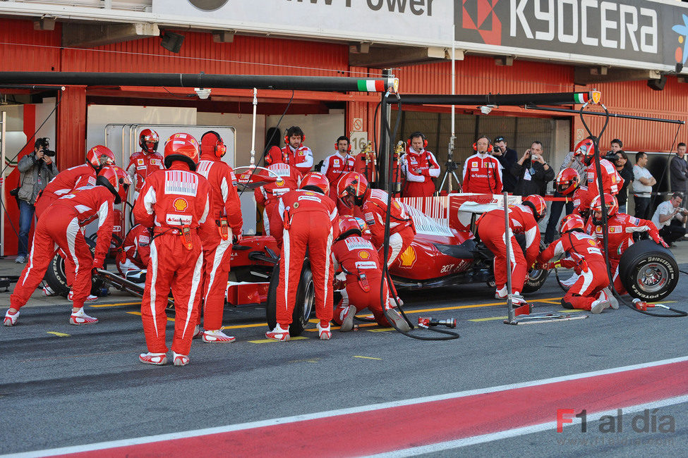 Los mecánicos de Ferrari se entrenan