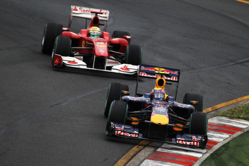 Webber es perseguido por Massa