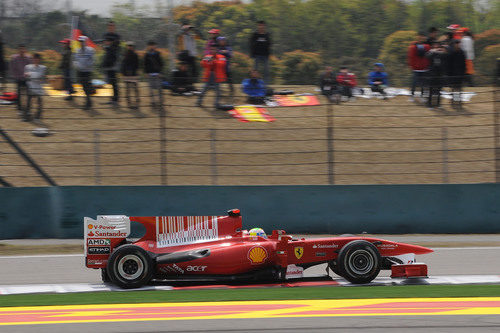 Felipe Massa busca su ritmo con el F10