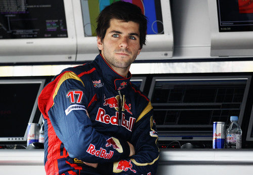 Alguersuari parece otro en China