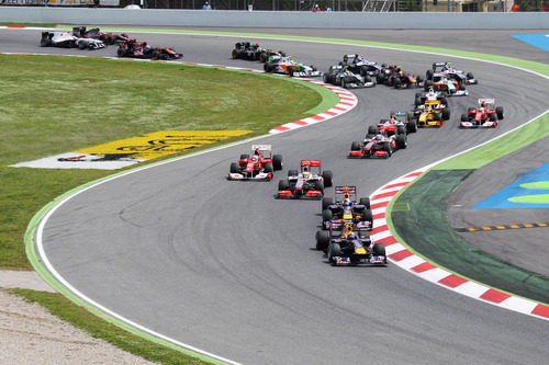 Alonso y Hamilton luchan por la tercera plaza