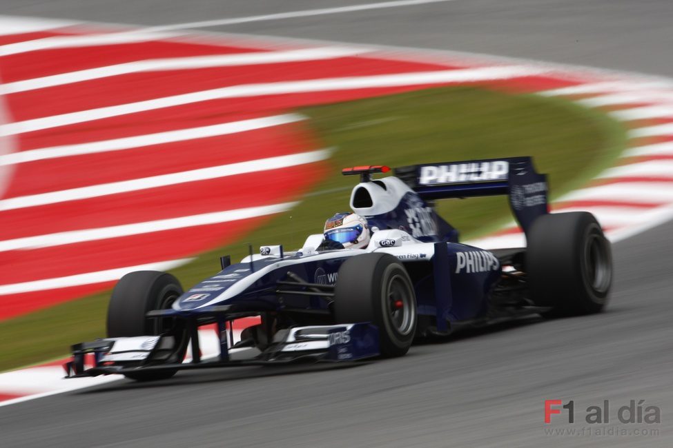 Barrichello rueda en España con el FW32