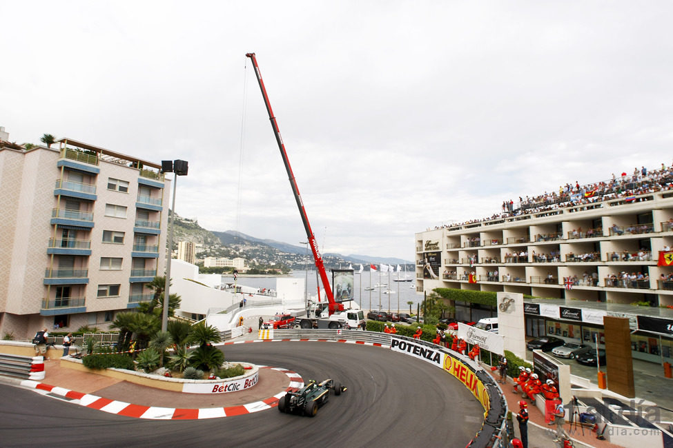 Kovalainen pasa por la horquilla