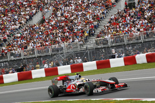 Gradas llenas en el Gilles Villeneuve