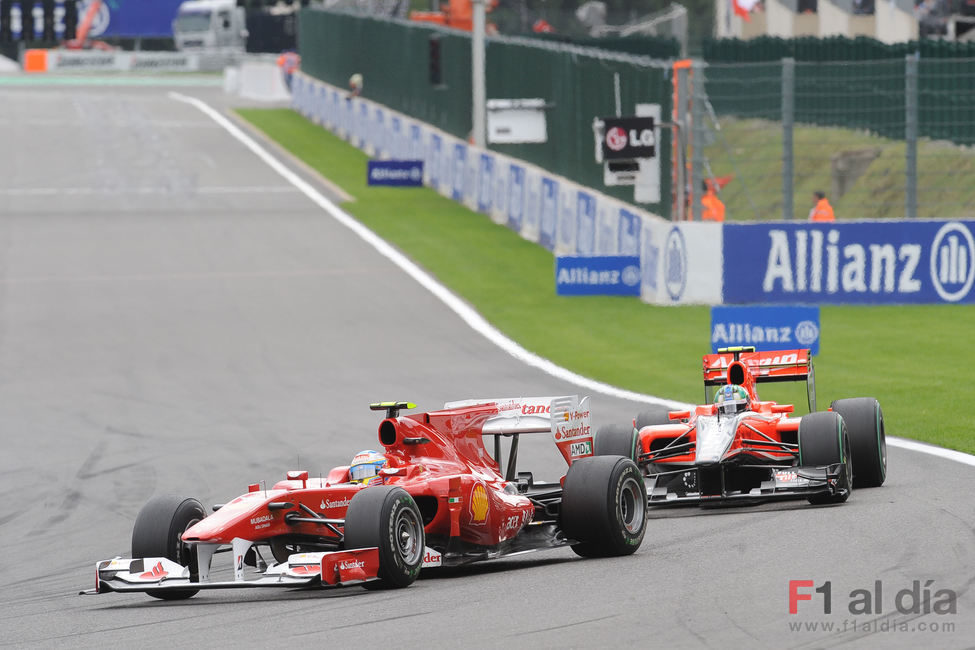 Alonso no acaba la carrera