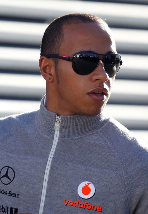 Hamilton llega al circuito