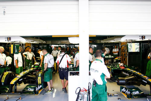 Los boxes de Lotus