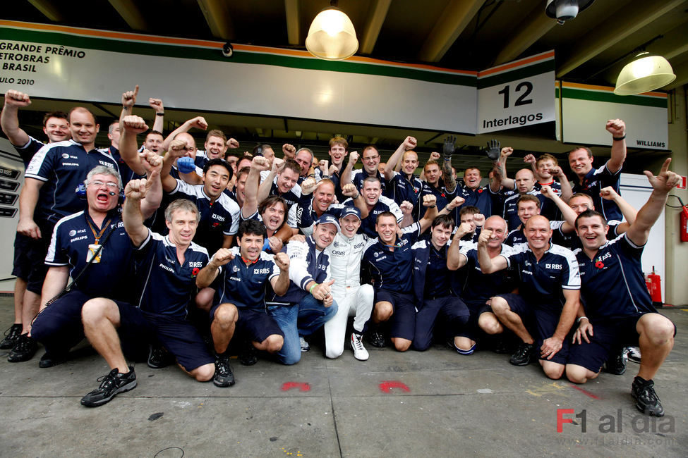 El equipo Williams de celebración