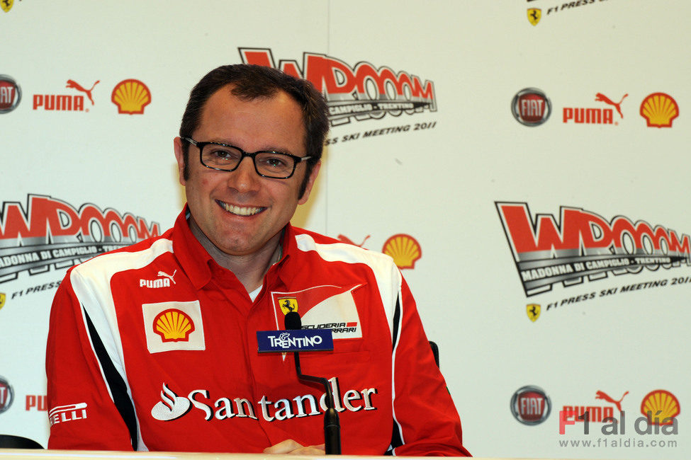 Stefano Domenicali, feliz en rueda de prensa