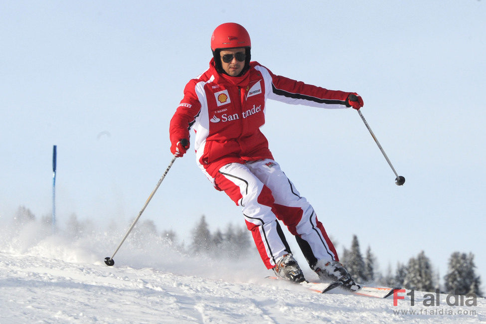 Felipe Massa esquiando en el 'Wrooom'