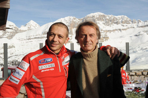 Valentino Rossi junto a Luca di Montezemolo