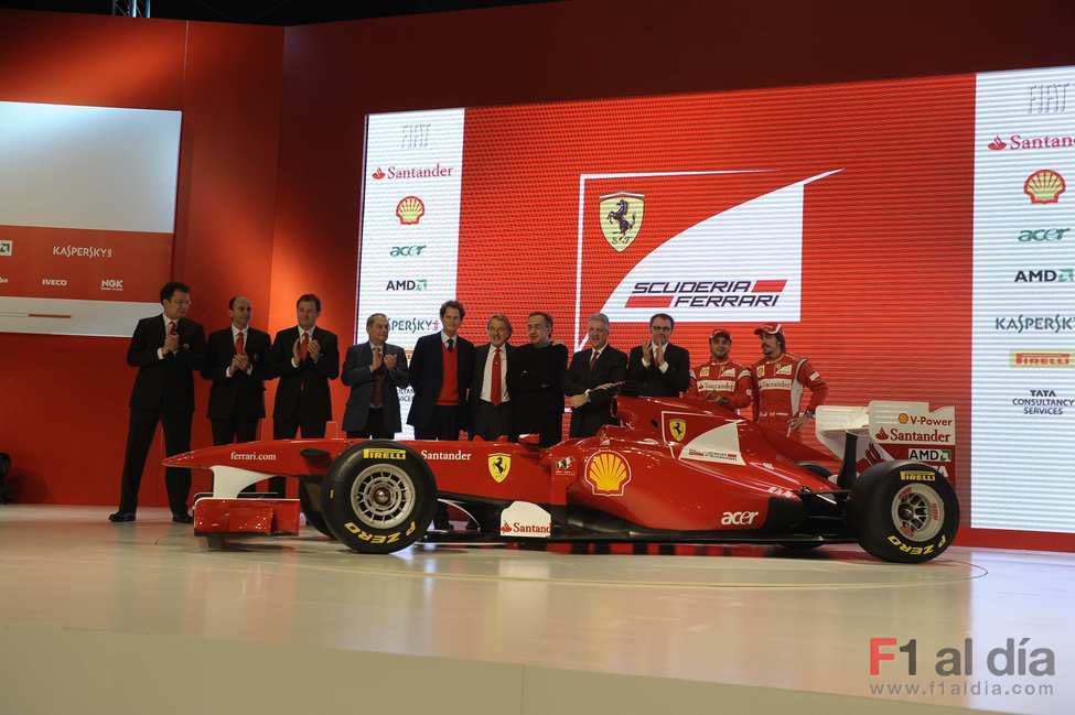 La cúpula del equipo Ferrari al completo