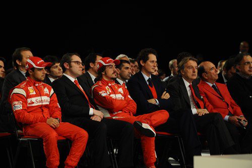 Massa, Domenicali, Alonso, Elkann, Montezemolo y Botín