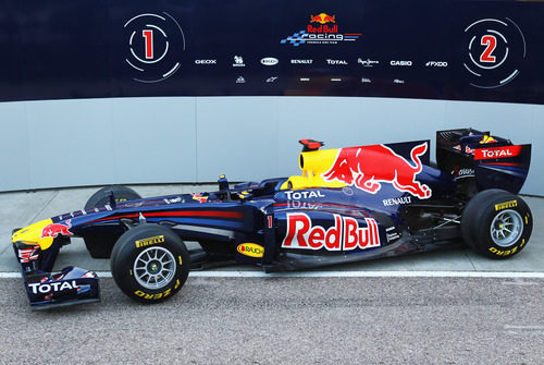 El RB7 en el 'pit-lane' de Cheste