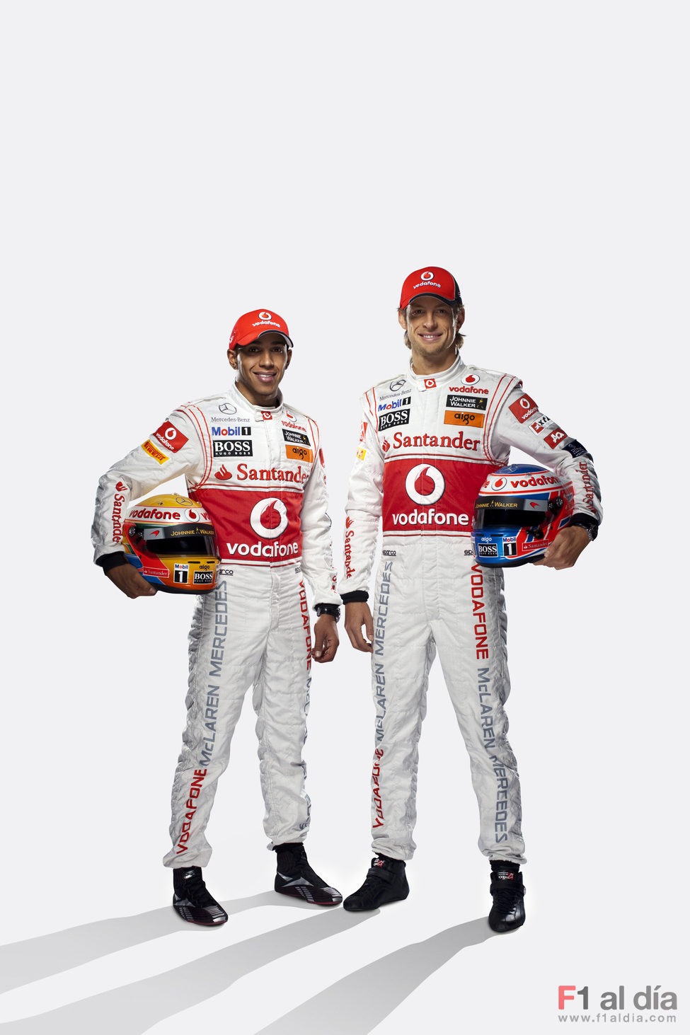 Hamilton y Button, pilotos oficiales de McLaren para 2011