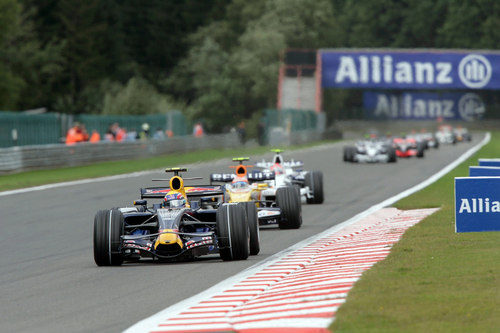 Webber por delante de Nelsinho