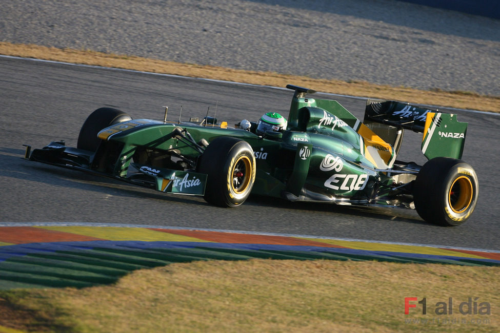 Heikki Kovalainen estrena el T128 en Valencia