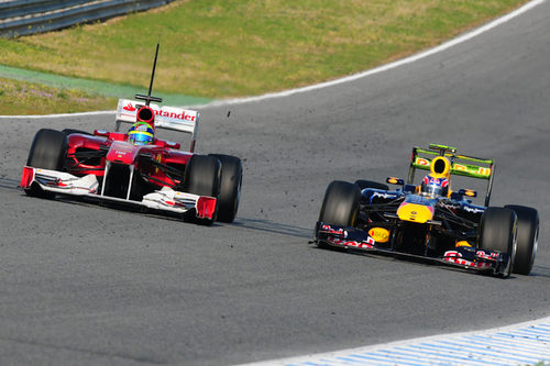 Massa pasa a Webber en Jerez