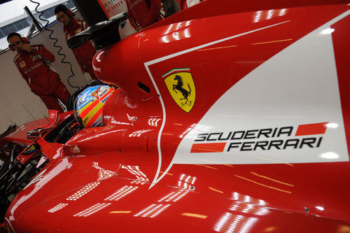 La Scuderia Ferrari cambia de logo en 2011