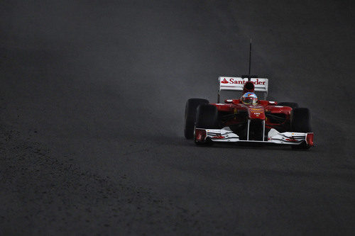 Alonso y su Ferrari en acción en Jerez