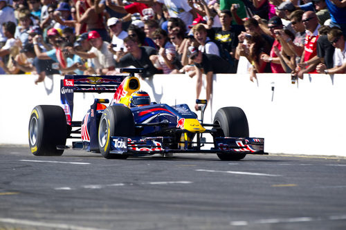 Neel Jani con el RB5 modificado