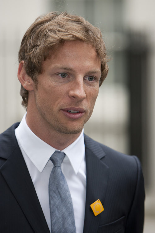 Jenson Button apoya la campaña Make Roads Safe