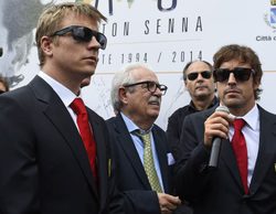 Fernando Alonso y Kimi Räikkönen recuerdan a Ayrton Senna en el circuito de Imola