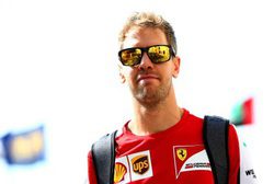 Sebastian Vettel no responde a Lewis Hamilton por sus comentarios