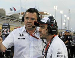 Eric Boullier: "Se puede ver en su día a día que Fernando Alonso quiere quedarse"