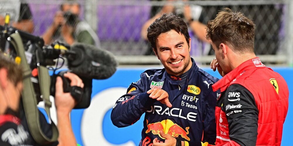 Sergio Pérez doblega a los Ferrari y a Max Verstappen para llevarse la pole de Jeddah