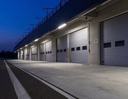 Utilización del eje cabezas tractoras para el transporte de material F1