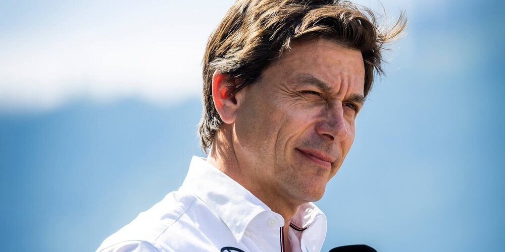 Toto Wolff: "Queremos luchar regularmente por victorias"