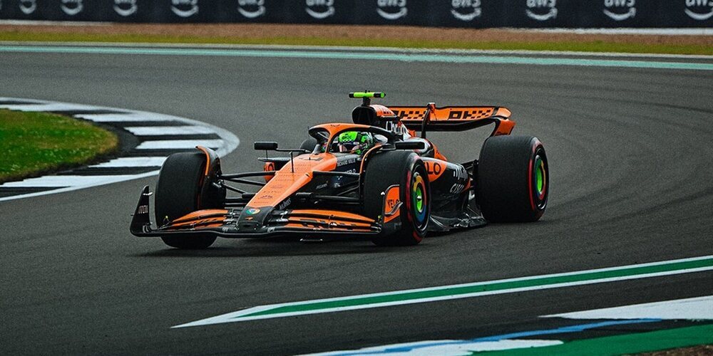 Lando Norris domina las dos primeras sesiones de Libres frente a un Verstappen escondido