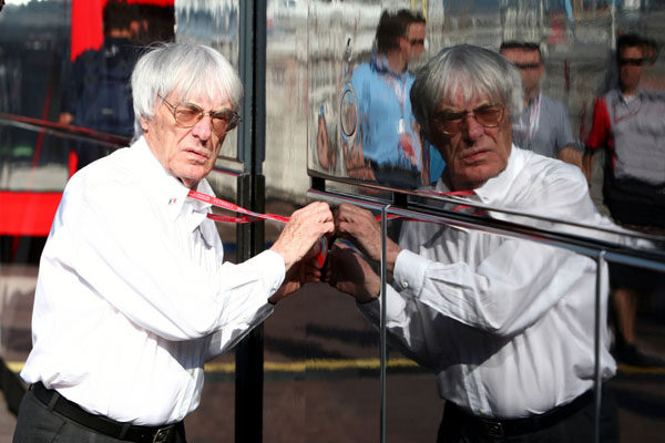 Ecclestone, preocupado por el sonido de los cuatro cilindros