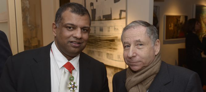 El gobierno francés condecora la contribución de Tony Fernandes