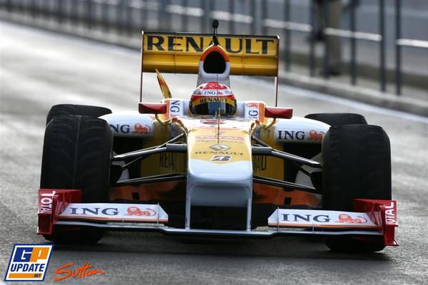 Alonso y Hamilton ruedan por primera vez en 2009