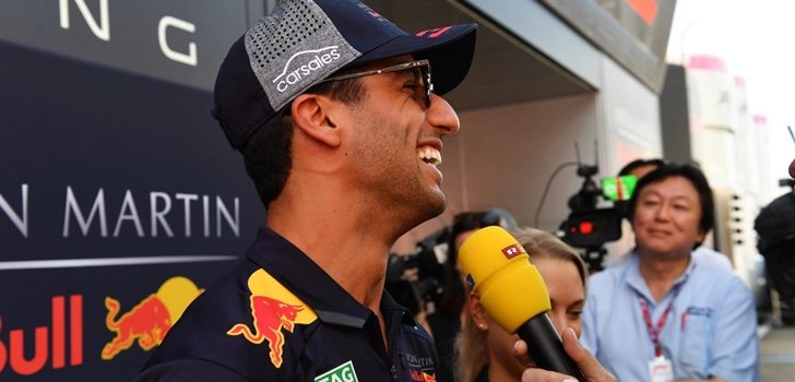 Ricciardo habla con los medios de comunicación