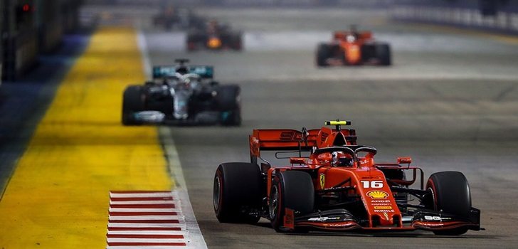 Charles Leclerc lidera el GP de Singapur