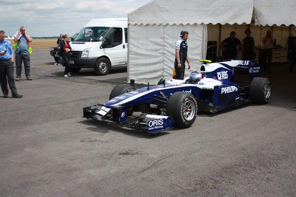 Williams ultima sus novedades en un test aerodinámico