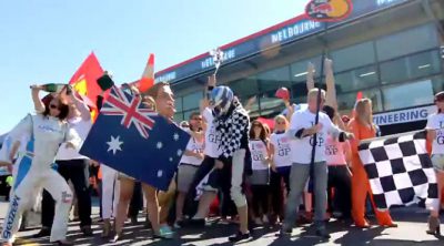 El Gran Premio de Australia se despide hasta 2014 con un 'Harlem Shake'