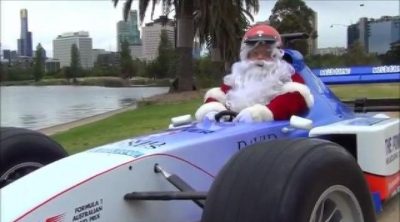 Papa Noel promociona el GP de Australia 2014