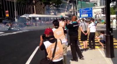 Nico Rosberg "enciende" las Torres Petronas en Kuala Lumpur